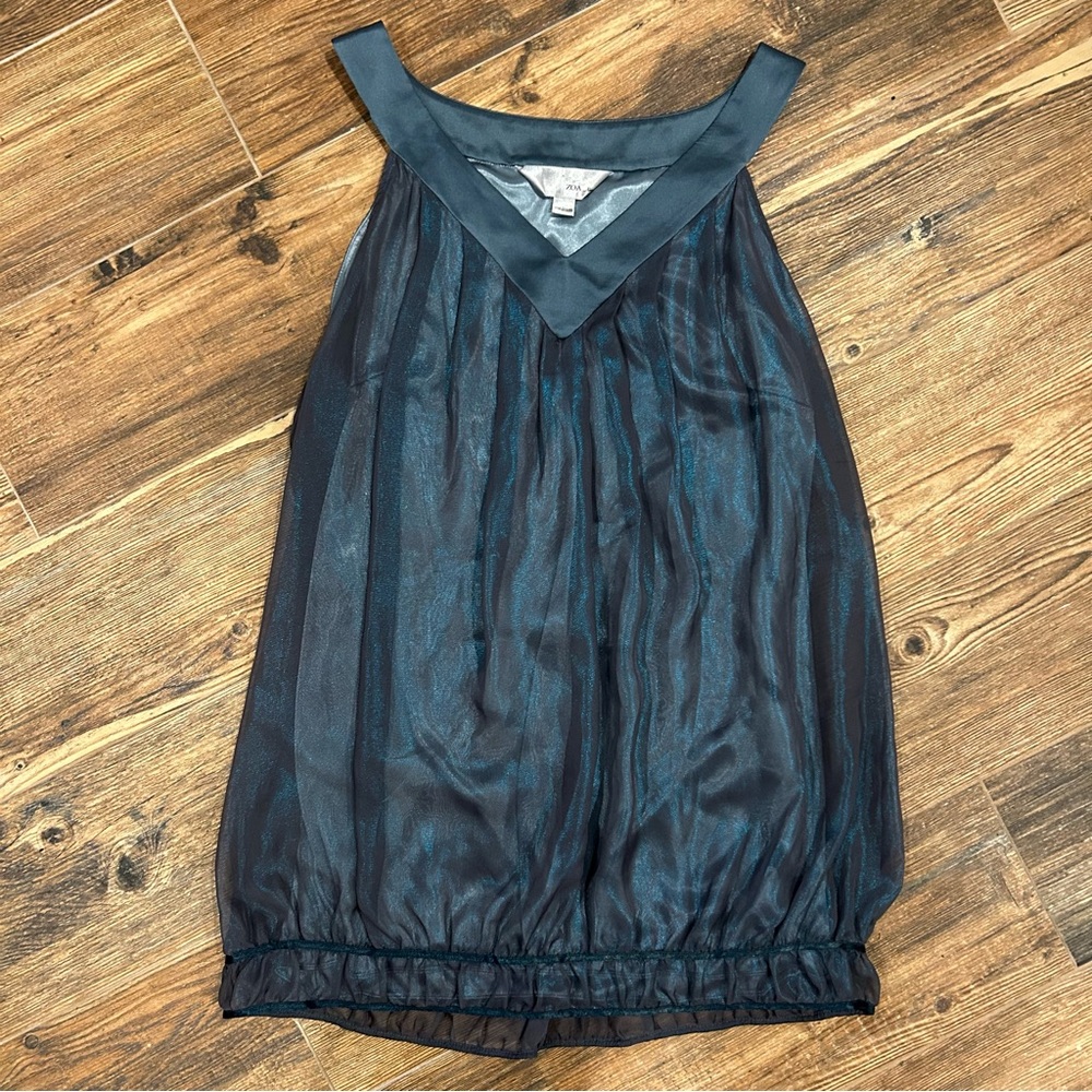ZOA Shimmer Sheer Teal Bubble Hem Tank Top – Medium